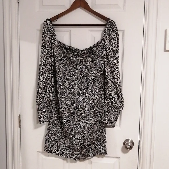 Dynamite Printed Mini Dress - Picture 9 of 9